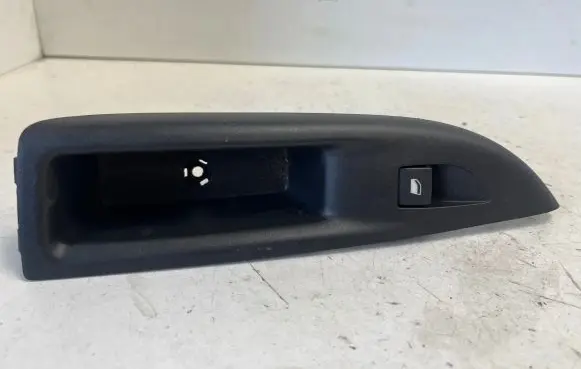 Opel Mokka B Electric window control switch 9835154180 74959B23