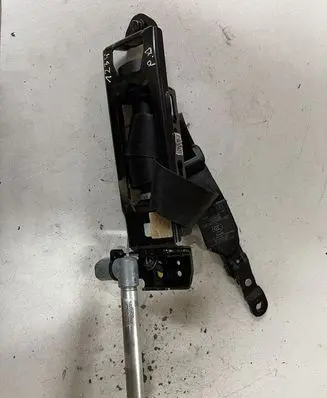 Volvo V50 Front seatbelt 6008892 132077