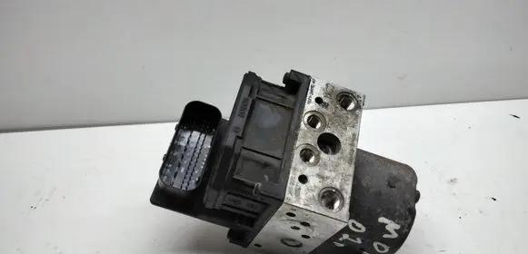 Ford Mondeo Mk III ABS Pump 1S712M110AF