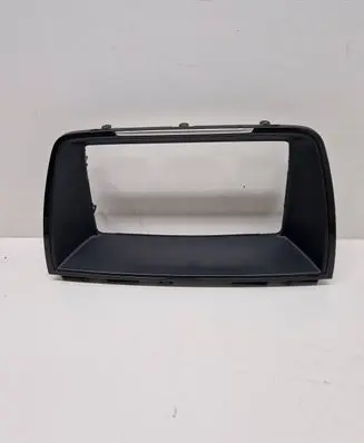 Radio/GPS head unit trim