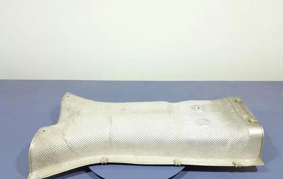 BMW X5 E53 Exhaust heat shield 7424930