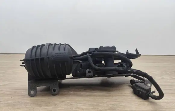 BMW 5 E60 E61 Turbo system vacuum part 7799790 PA66GF30