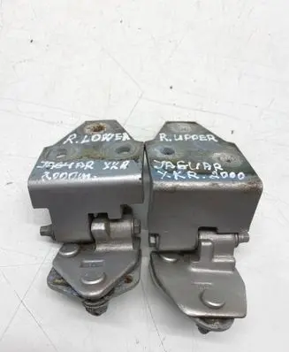 Jaguar XK8 - XKR Front door upper hinge FJE3042AA FJE3044AA