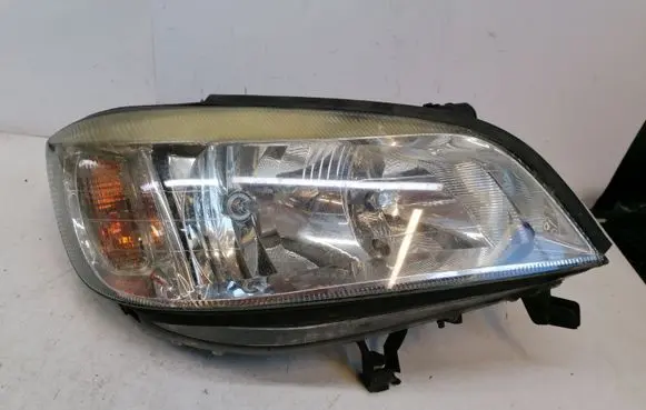 Opel Zafira A Headlight/headlamp 89100055