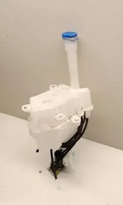 Toyota Yaris Cross Windshield washer fluid reservoir/tank 