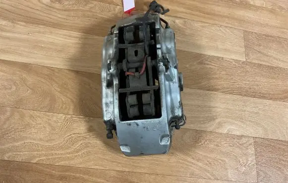 Porsche Cayenne (9PA) Front brake caliper 207669812