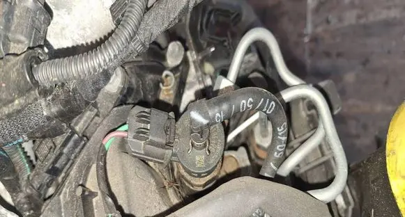 Dacia Sandero Fuel injector 0445110652 H8201453073