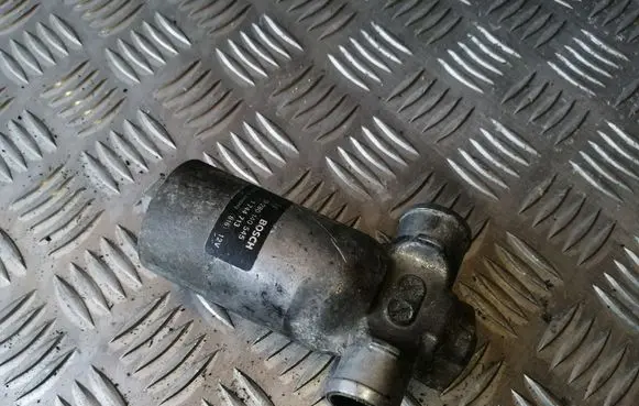 BMW 3 E46 Idle control valve (regulator) 1744713 0280140545