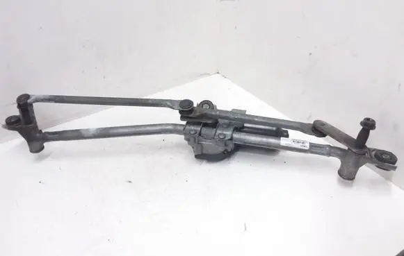Front wiper linkage and motor