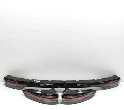 Porsche Cayenne (9Y0 9Y3) Rear/tail lights set 9Y0945081AE 9Y0945095P