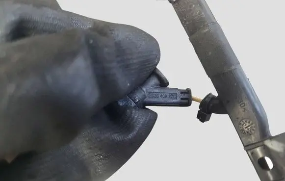 Volvo V40 Glow plug wires AV6Q6M091