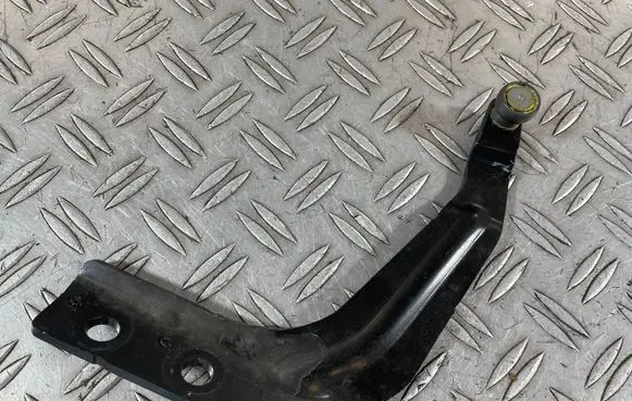 Opel Vivaro Sliding door upper roller guide/hinge 9823714480
