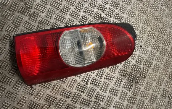 Renault Master II Rear/tail lights