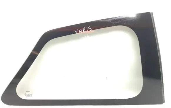 Toyota Yaris Rear side window 43R00048 DOT24M188AS2