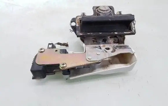 Skoda Octavia Mk1 (1U) Tailgate/trunk/boot exterior handle 1U6827519