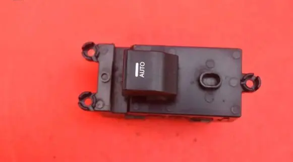 Hyundai i40 Electric window control switch 39R510-13102