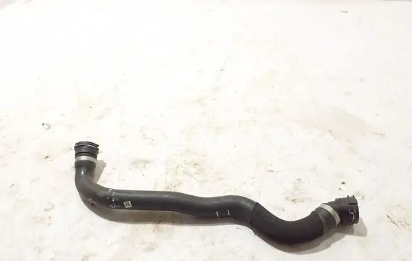 BMW X5 G05 Engine coolant pipe/hose 8742649