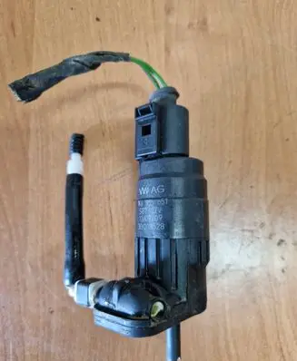 Audi A3 S3 A3 Sportback 8P Windscreen/windshield washer pump 1K6955651 30008528 SG712V