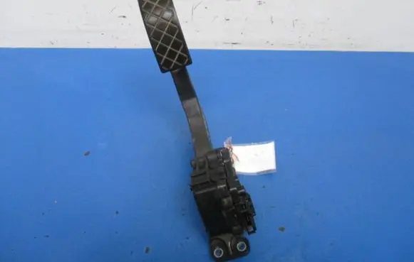 Skoda Fabia Mk1 (6Y) Accelerator throttle pedal