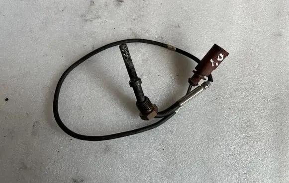 Skoda Octavia Mk2 (1Z) Exhaust gas temperature sensor 03G906088K