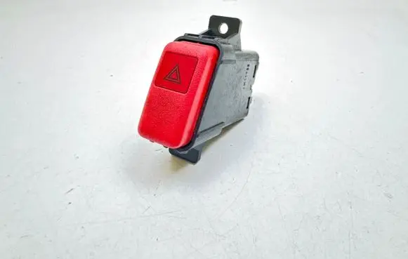 Honda CR-V Hazard light switch M11769