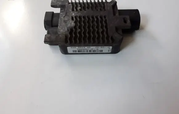 Ford Focus Coolant fan relay 940002906