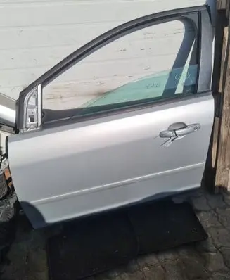Ford C-MAX I Front door 