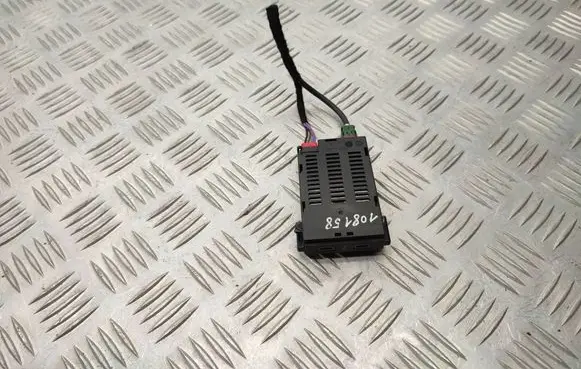 Volkswagen Transporter - Caravelle T6 USB socket connector 2G6035736