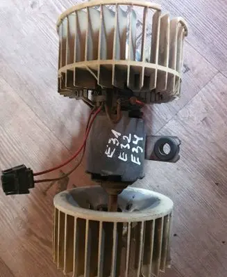 BMW 5 E34 Heater fan/blower 1388175