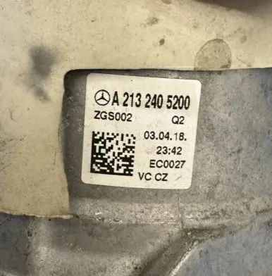 Mercedes-Benz E W213 Engine mount bracket A2132405200