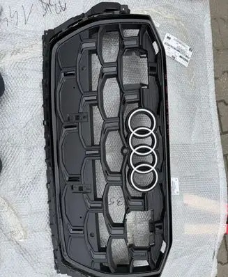 Audi Q7 4M Front bumper upper radiator grill 4M0853651BD 4M0853651BM