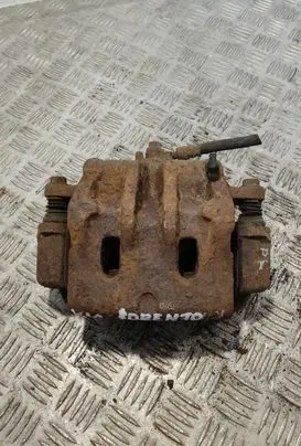 KIA Sorento Front brake caliper 