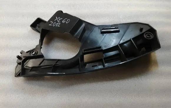 Volvo XC60 Front bumper mounting bracket 31383886