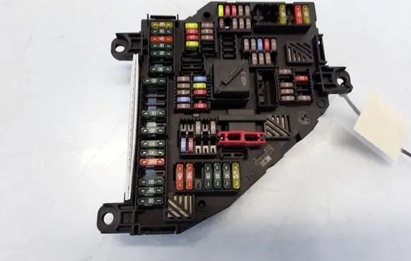 BMW 5 F10 F11 Fuse box set 9234424