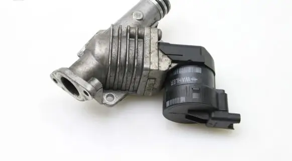 BMW 3 E90 E91 EGR valve 7563241