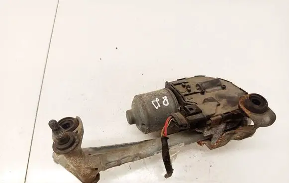 Seat Altea Front wiper linkage and motor 5P0955602A