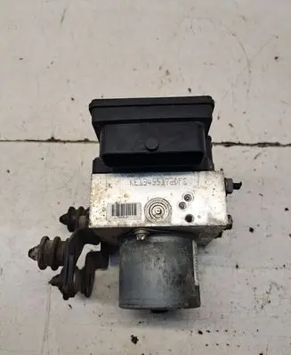 Volkswagen PASSAT B7 ABS Pump 3AA614109