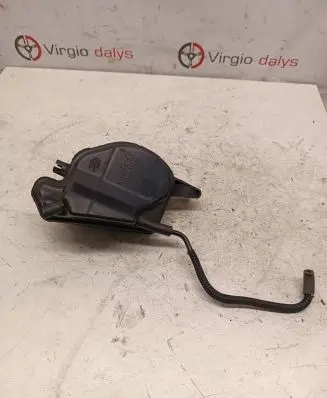 Mazda 3 I Vacuum air tank 