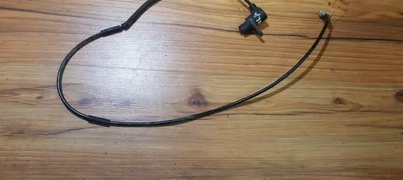 Toyota Corolla E110 ABS brake wheel speed sensor 0265006677