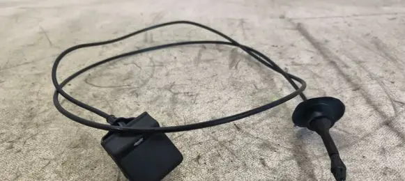Ford Explorer V Engine bonnet (hood) release handle