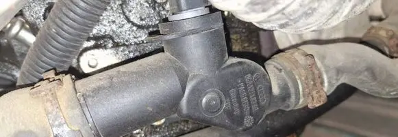 Audi A3 S3 8P Engine coolant pipe/hose 06a121133