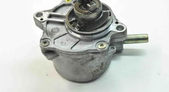 Mercedes-Benz GL X164 Vacuum pump A6262300065