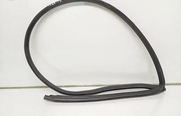 Front door rubber seal