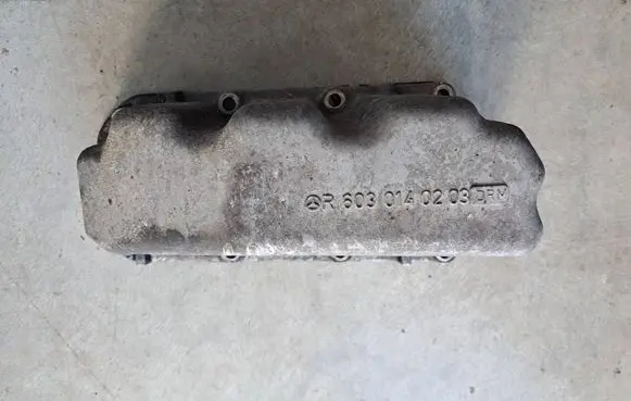 Mercedes-Benz E W124 Rocker cam cover 6030140203