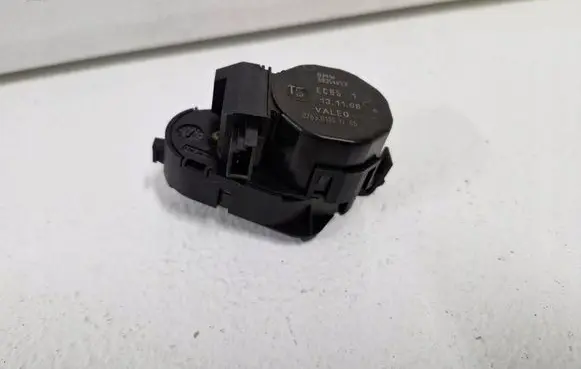 Land Rover Range Rover L322 A/C air flow flap actuator/motor 6935441