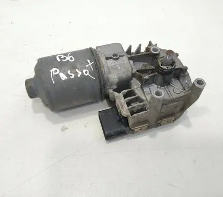 Volkswagen PASSAT B6 Wiper motor 3C1955119A