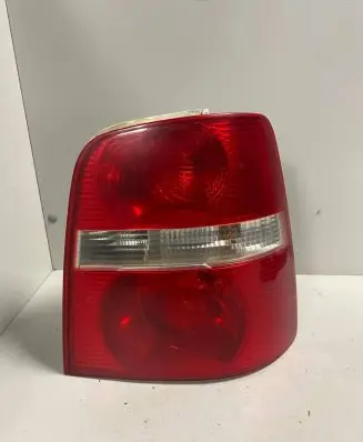 Volkswagen Touran I Rear/tail lights 11B671B 1T0945258D