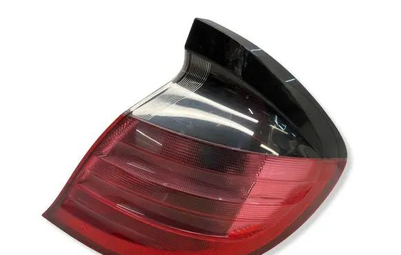 Mercedes-Benz C W203 Rear/tail lights A2038200664