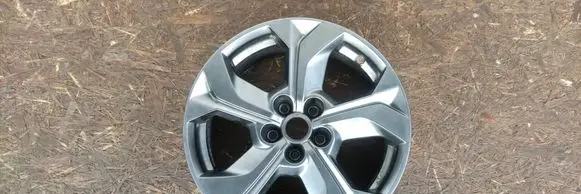 R18 alloy rim