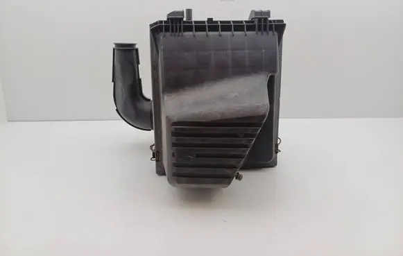 Volkswagen Golf III Air filter box 1H0129607DC 1H0129620